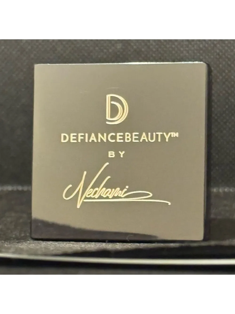 Defiance Beauty Nechami Satin Bronzer Immortal Envy